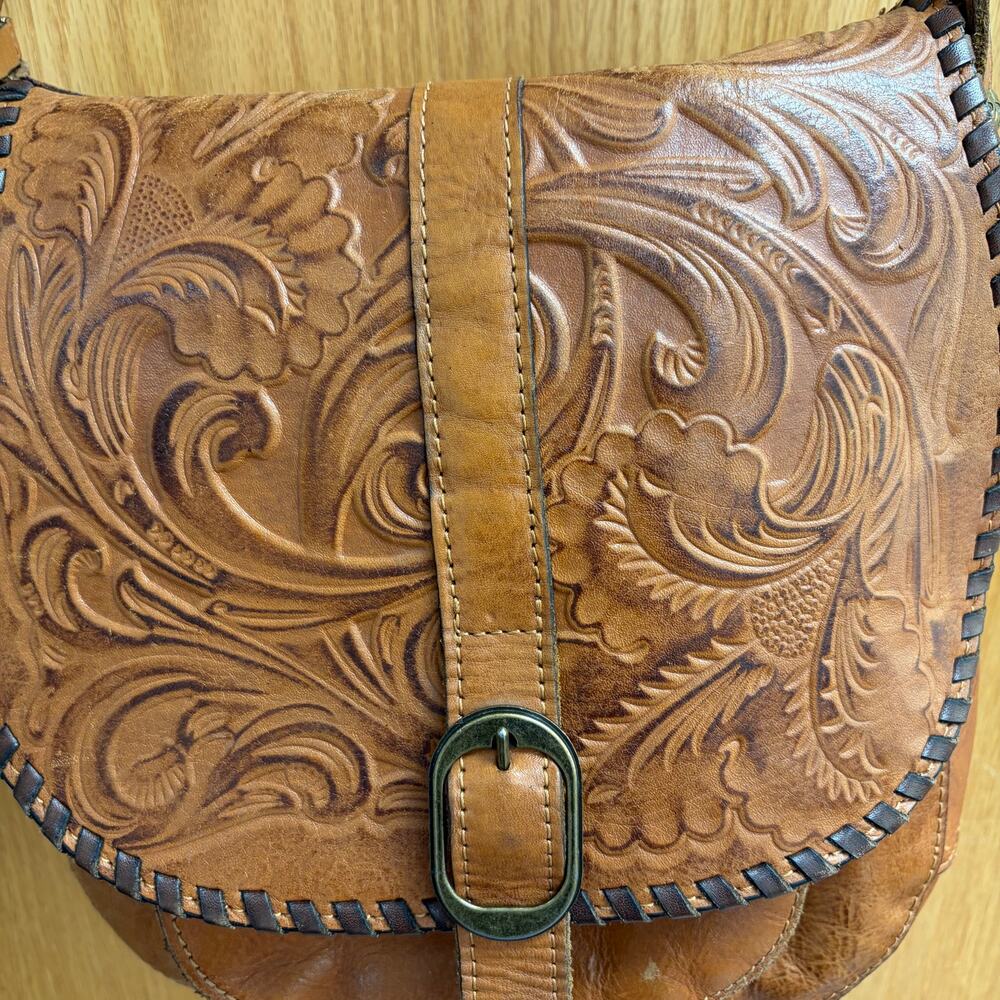 PATRICIA NASH Saddlebag Leather Tooled Studded Shoulder Bag Boho Western - Picture 4 of 16